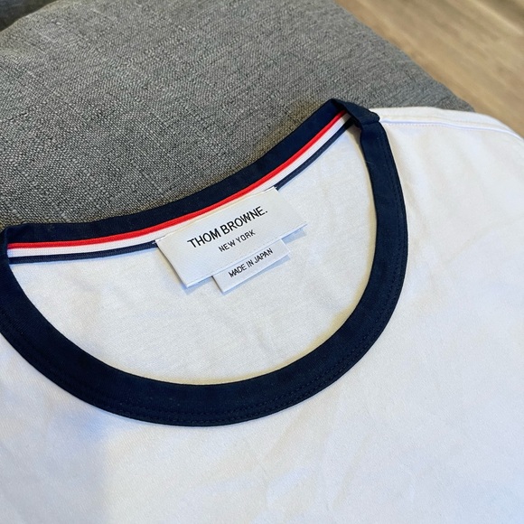 THOM BROWNE STRIPED RINGER T-SHIRT
White Size 2 - Picture 7 of 9